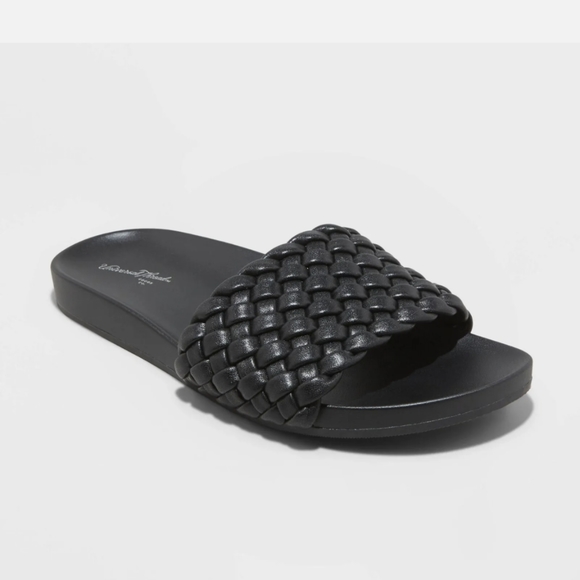 Universal Thread Shoes Universal Thread Polly Black Slide Sandals